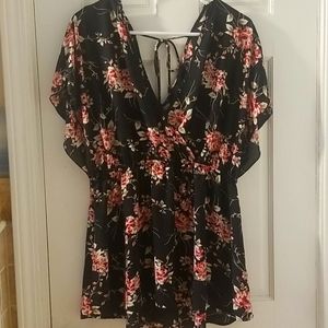 Torrid cap sleeve blouse